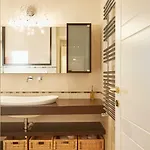 Vatican Luxury Penthouse With Terrace شقة روما