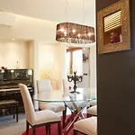 Vatican Luxury Penthouse With Terrace شقة *