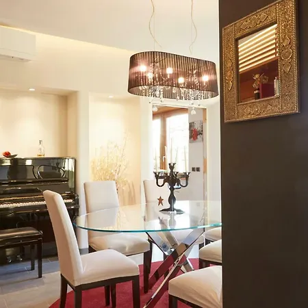 Vatican Luxury Penthouse With Terrace 아파트 *